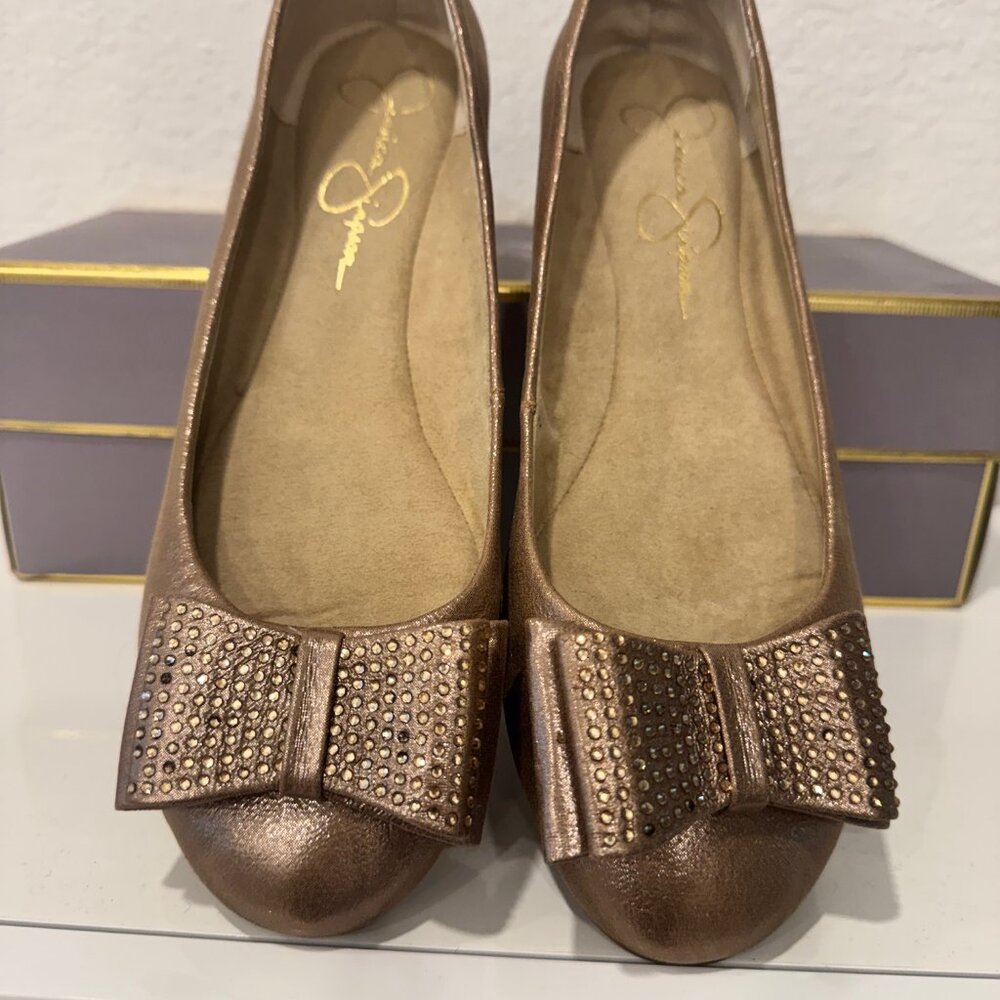 Jessica Simpson Comfy beige flats size 8